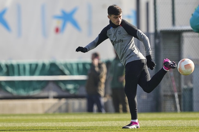Pedri begins training with the ball - Bóng Đá